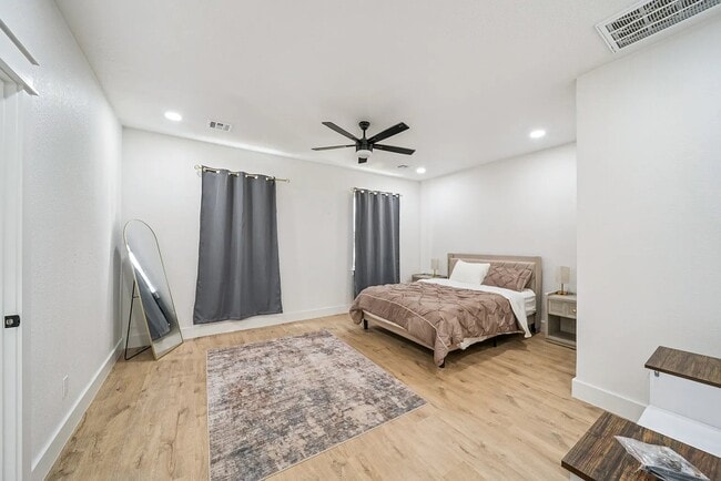 Photo - 310 N Rosedale Ave