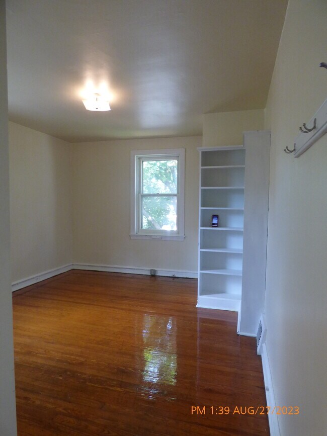 Photo - 3400 Race St