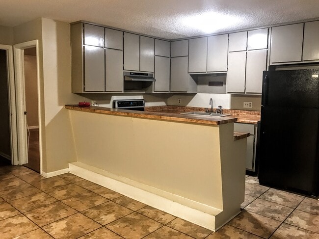 1484 Cedar Heights Dr Unit Whole House