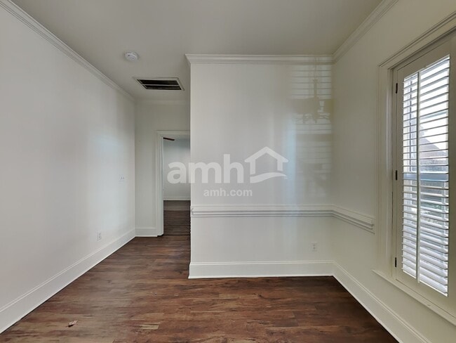 Photo - 6111 Creft Cir