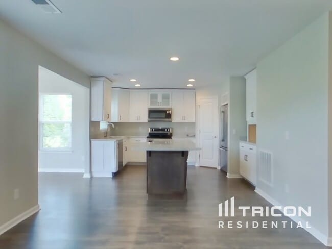 Photo - 2618 Bluffton Ln