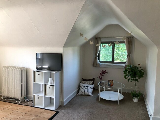 Photo - 334 Thrall St Unit 4