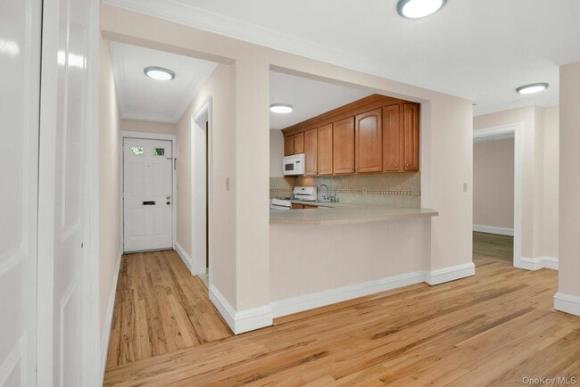 Photo - 590 Bedford Rd Unidad 7 Rental