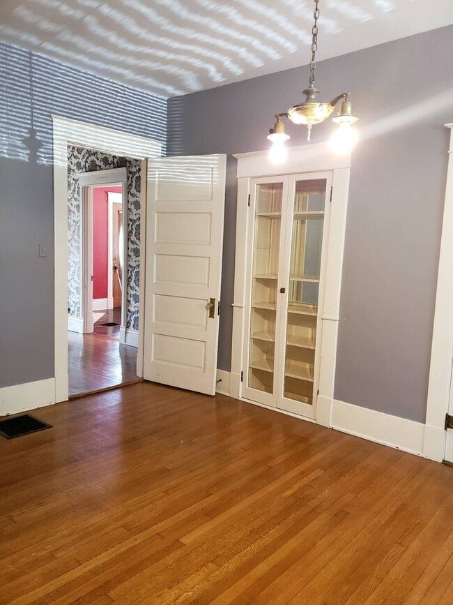 Photo - 214 North Main Street