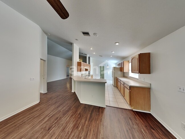 Photo - 15004 Shaw Rd