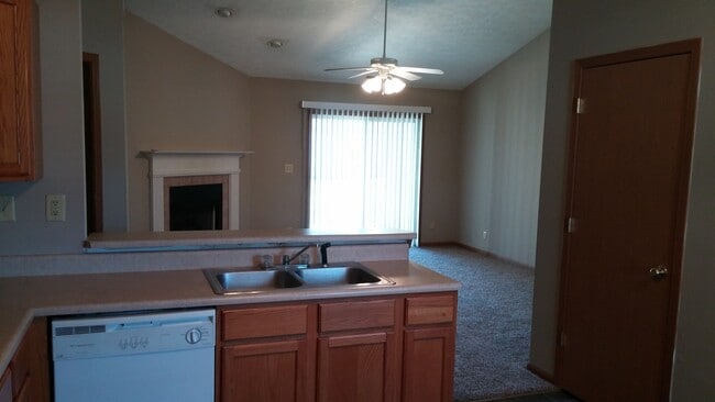 Photo - Spacious 2-Bed, 2-Bath Duplex with Attache...