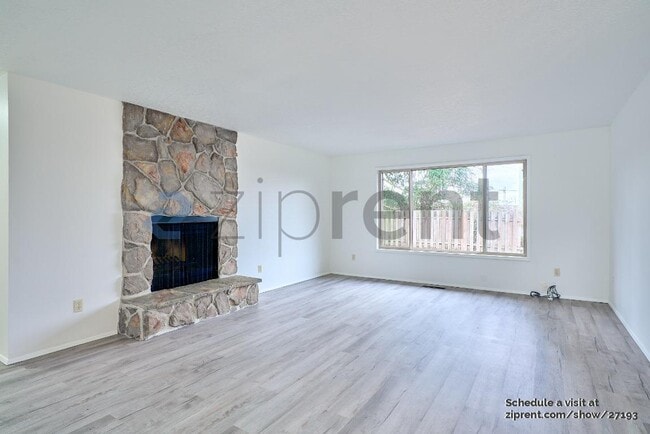 Photo - 4547 NW Tumalo Ct