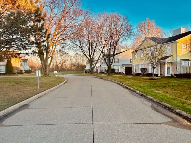 Photo - Beautiful 2 bedroom upper condo with 1 car garage, Harrison Township