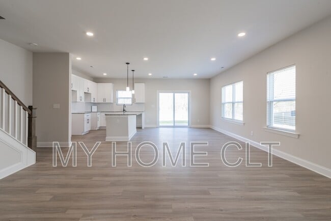 Photo - 3646 Trull St