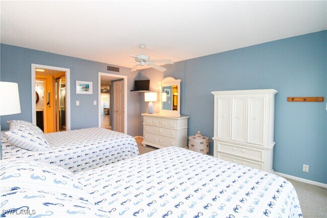 Photo - 1 Bluebill Ave Unit 501