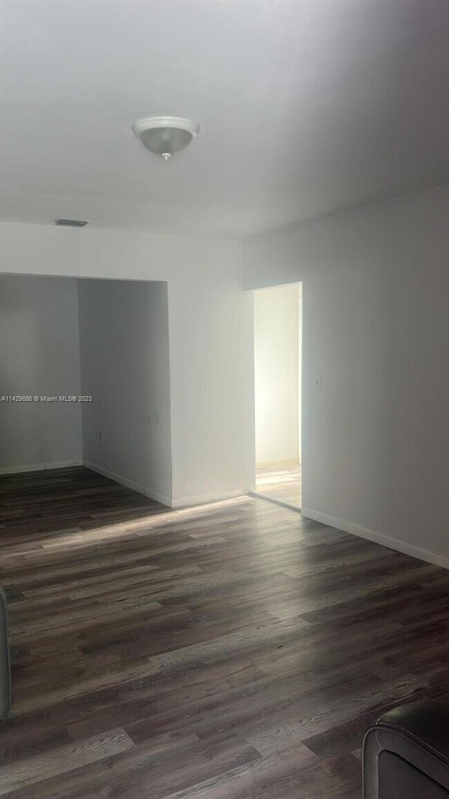 Photo - 6457 SW 9th St