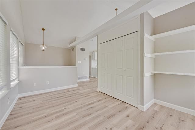 Photo - 1803 Old Oak Dr