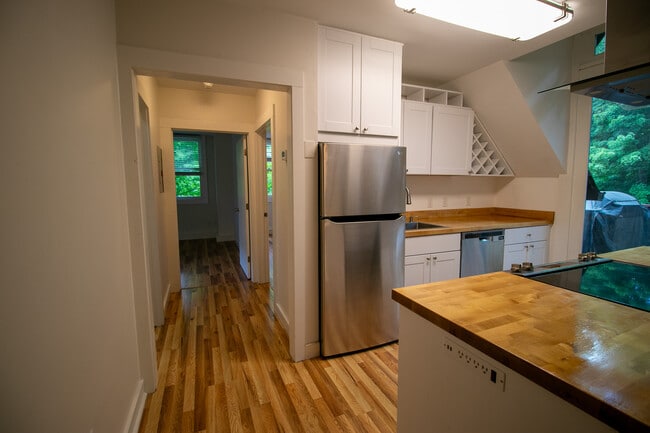 Photo - 1600 Spring Valley Rd Unit 3BR