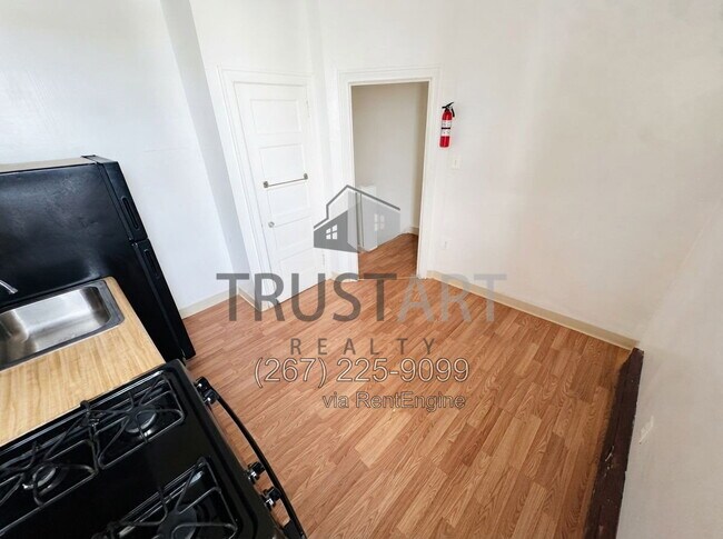 Photo - 148 W Spencer St Unit 2