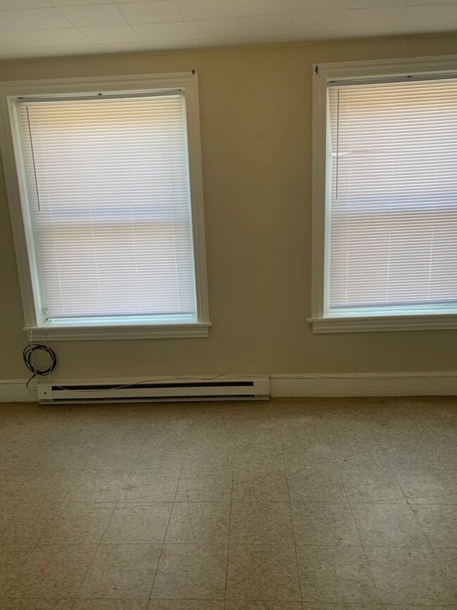 Building Photo - 725 Washington St Unit 105 Poplar