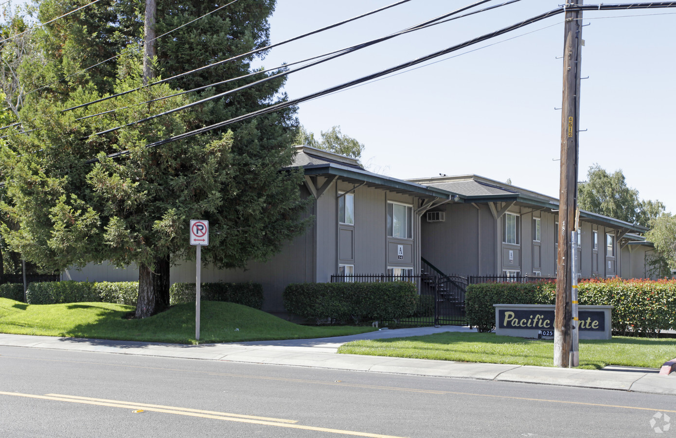 Photo - Pacific Pointe Apartments