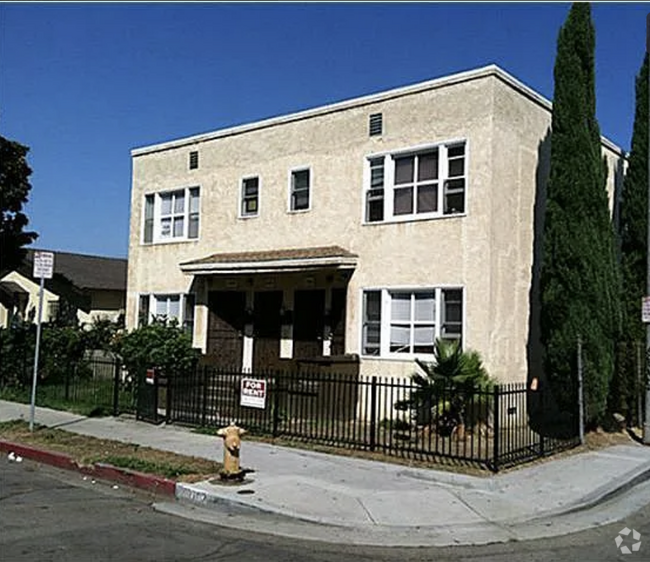 Building Photo - 1104 Lime Ave Rental