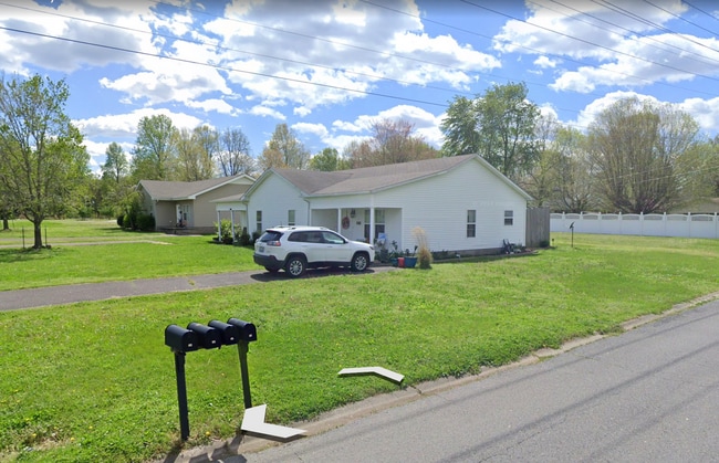 Building Photo - 53-67 Evelyn Unit 3 - 65