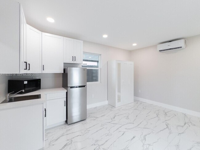 Photo - 3360 SW 24th Ter Unit 3362-B