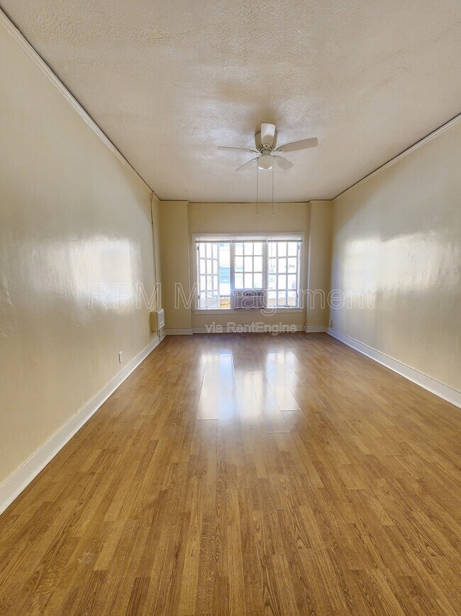 Photo - 1825 Ivar Ave Unit 209