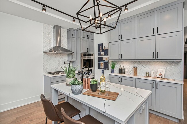 Photo - 6526 S Ingleside Ave