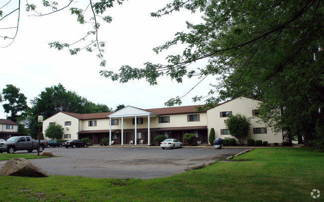 Maple Lane Apartments - Maple Lane Apartments