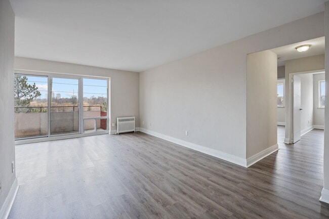 Photo - Lawrence Park Apartments
