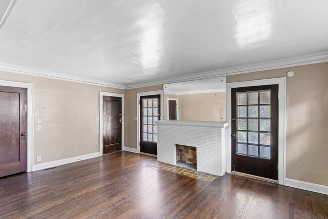 Photo - Charming 2-Bed Home with Hardwood Floors &...