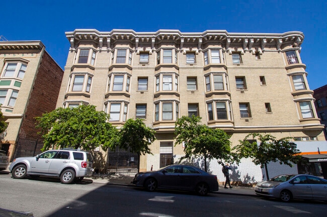 920 Leavenworth