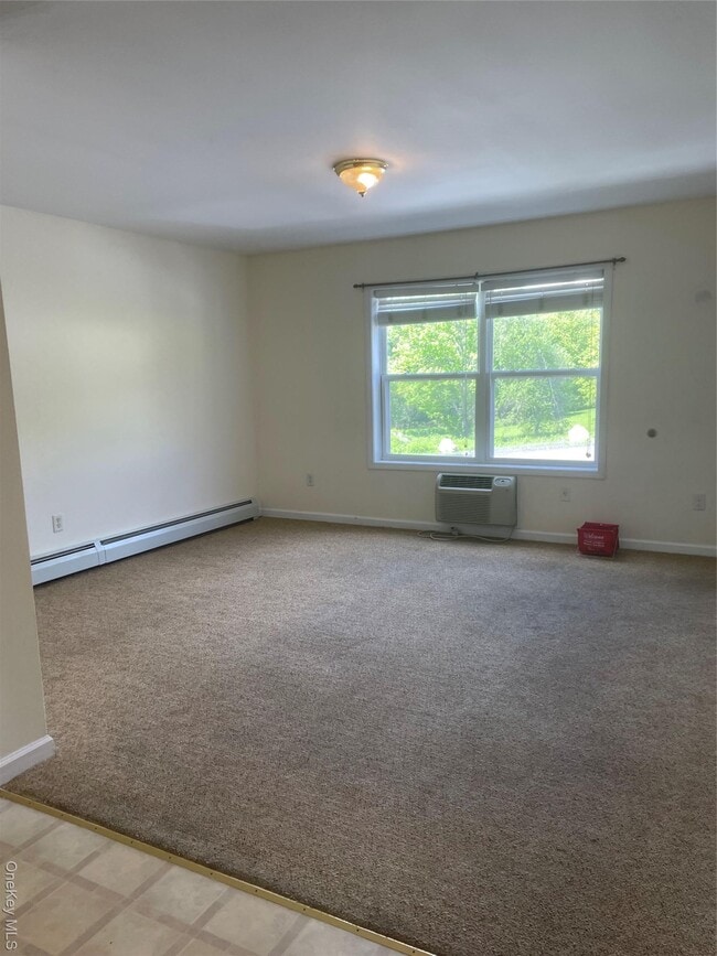 Photo - 696 South St Unit 2