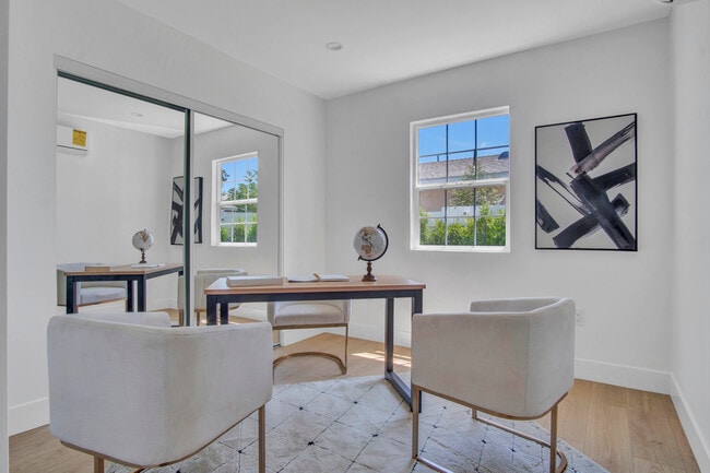 Photo - 18406 Jovan St