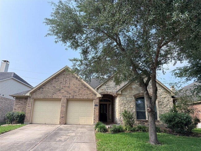 Building Photo - 22010 Rustic Canyon Ln