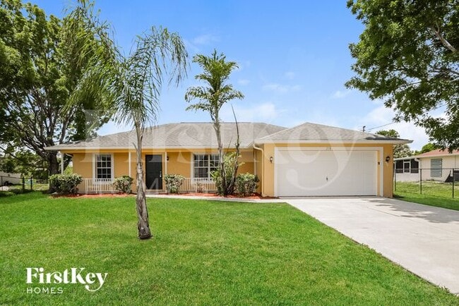 Photo - 218 Blackstone Dr House