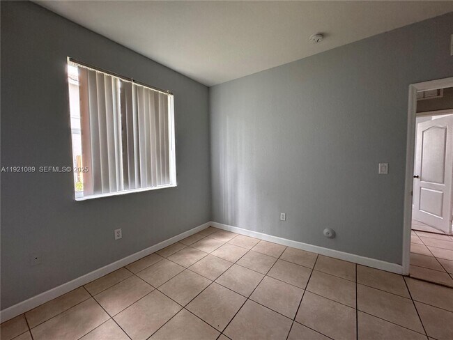 Photo - 1660 SE 29th St Unit 100