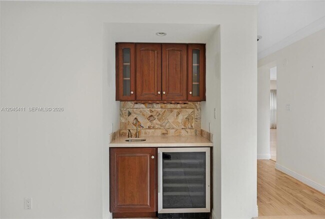 Photo - 1246 Algardi Ave