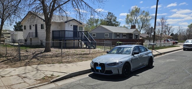 Building Photo - 2221 Cooper Ave Unit 2219 Cooper Ave Top