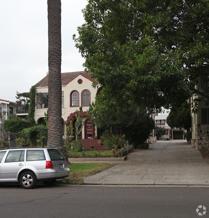 Photo - 1729 Winona Blvd