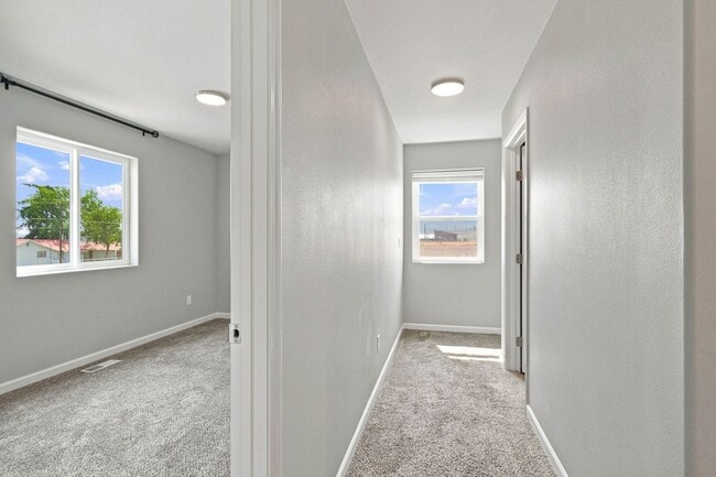 Photo - 1469 Curtis Dr