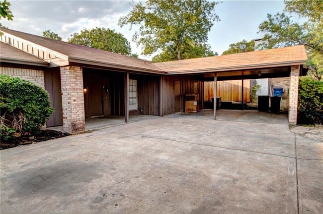 Photo - 9410 Quail Meadow Dr Townhome