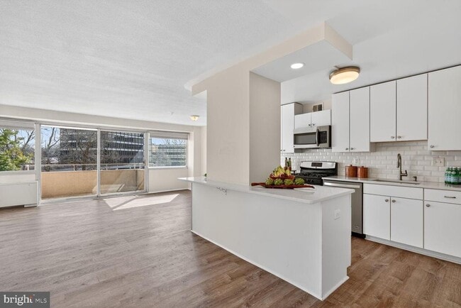 Photo - 4515 Willard Ave Unit 507S