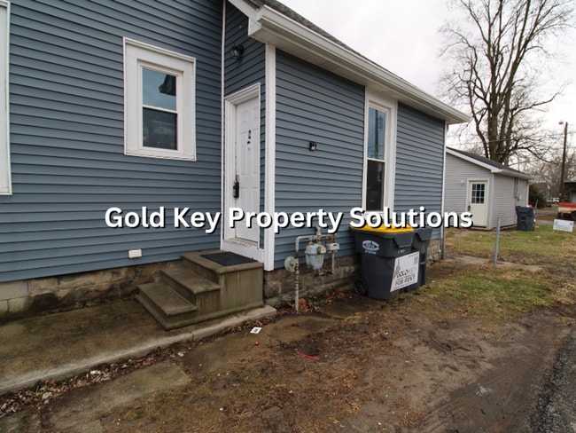 Building Photo - 1413 Walnut St Unit 1413 Walnut St Apt. 2