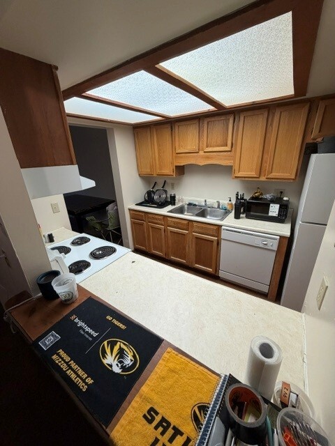 Photo - 305 Foxfire Dr