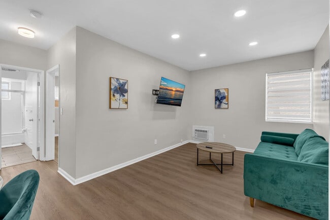 10004 E Bay Harbor Dr Unit SI ID1527179P