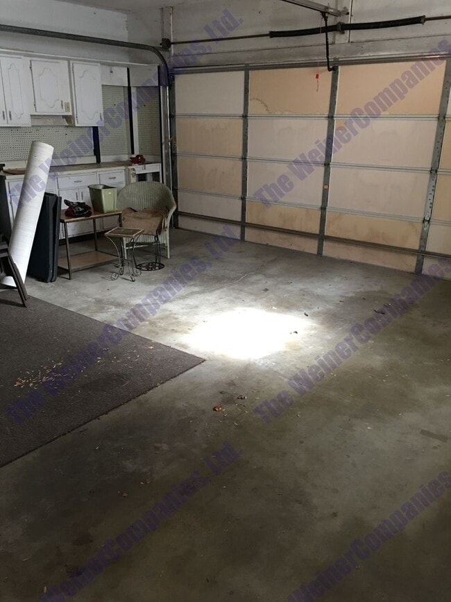 Photo - Now leasing!!