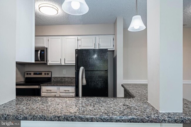 Photo - 607 Ravens Crest Dr