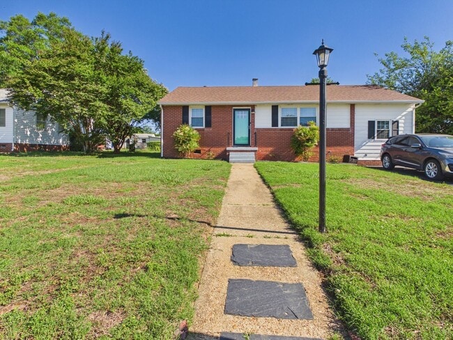 Photo - 3114 Glenoa Rd