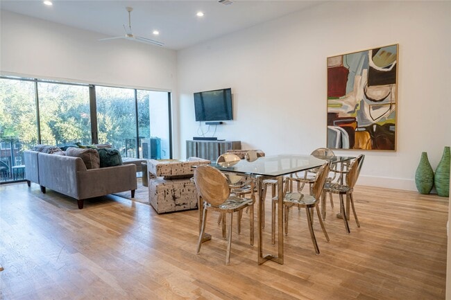 Photo - 709 Memorial Heights Dr