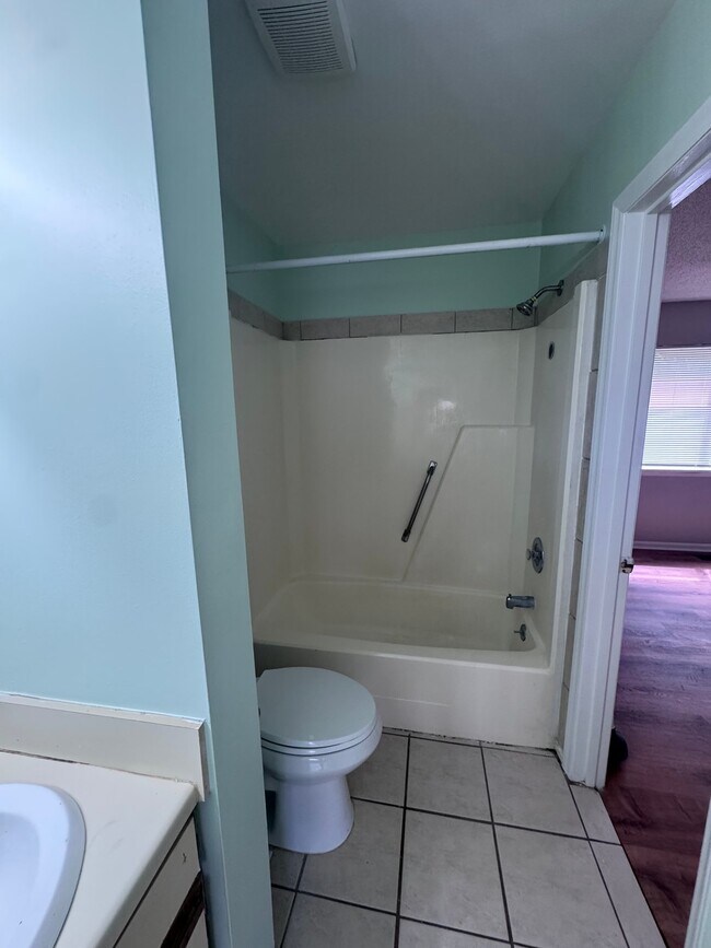 Photo - 1456 Flintwood Dr