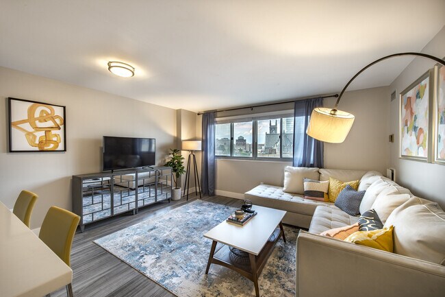 Photo - The 6Hundred