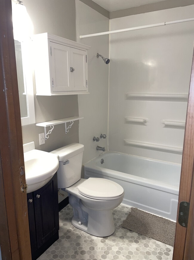 Photo - 1540 N Elizabeth St